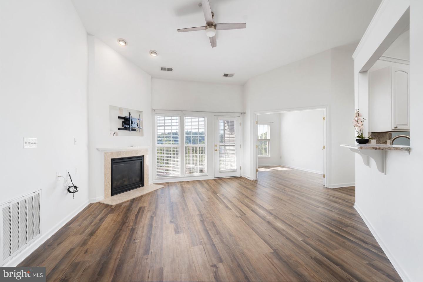 7230 Darby Downs #q Property Photo 8