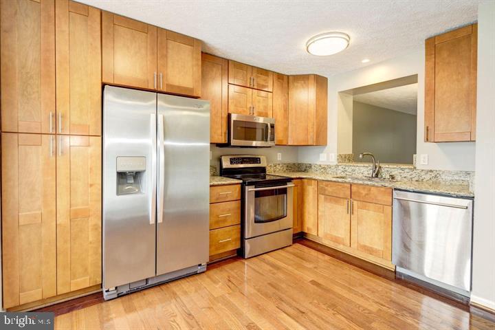 6112 Starburn Path Property Photo 5