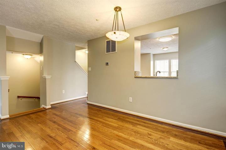 6112 Starburn Path Property Photo 12