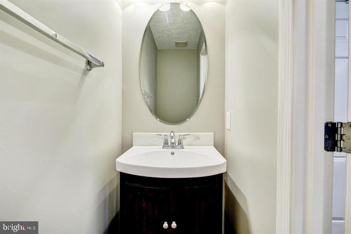 6112 Starburn Path Property Photo 18