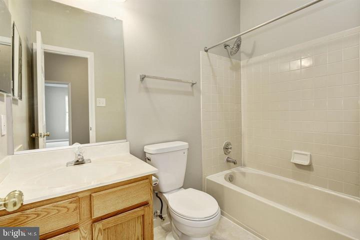 6112 Starburn Path Property Photo 27
