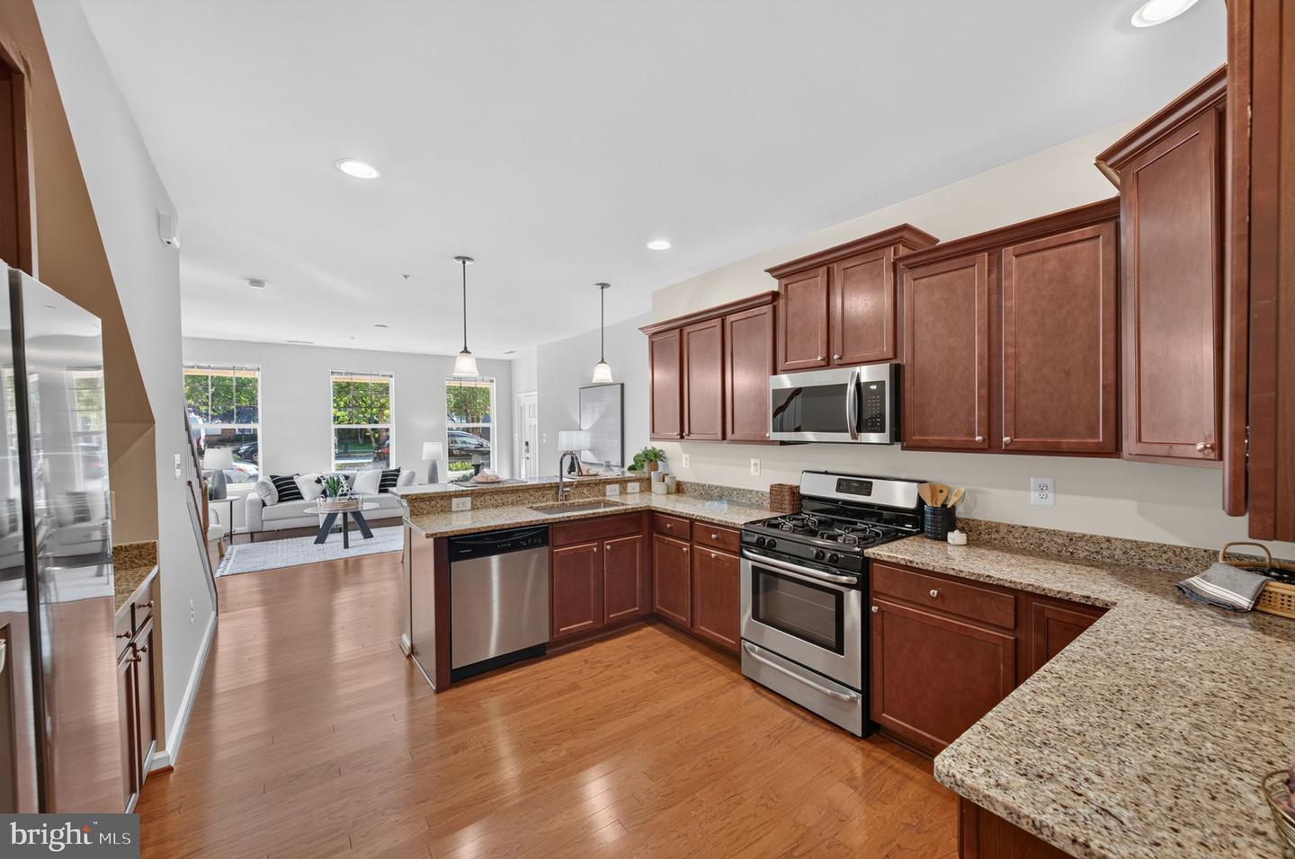 7432 Saint Margarets Blvd #b Property Photo 8