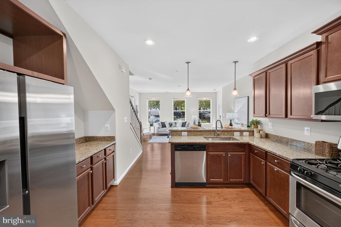 7432 Saint Margarets Blvd #b Property Photo 9