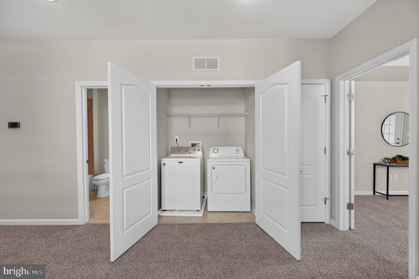 7432 Saint Margarets Blvd #b Property Photo 27
