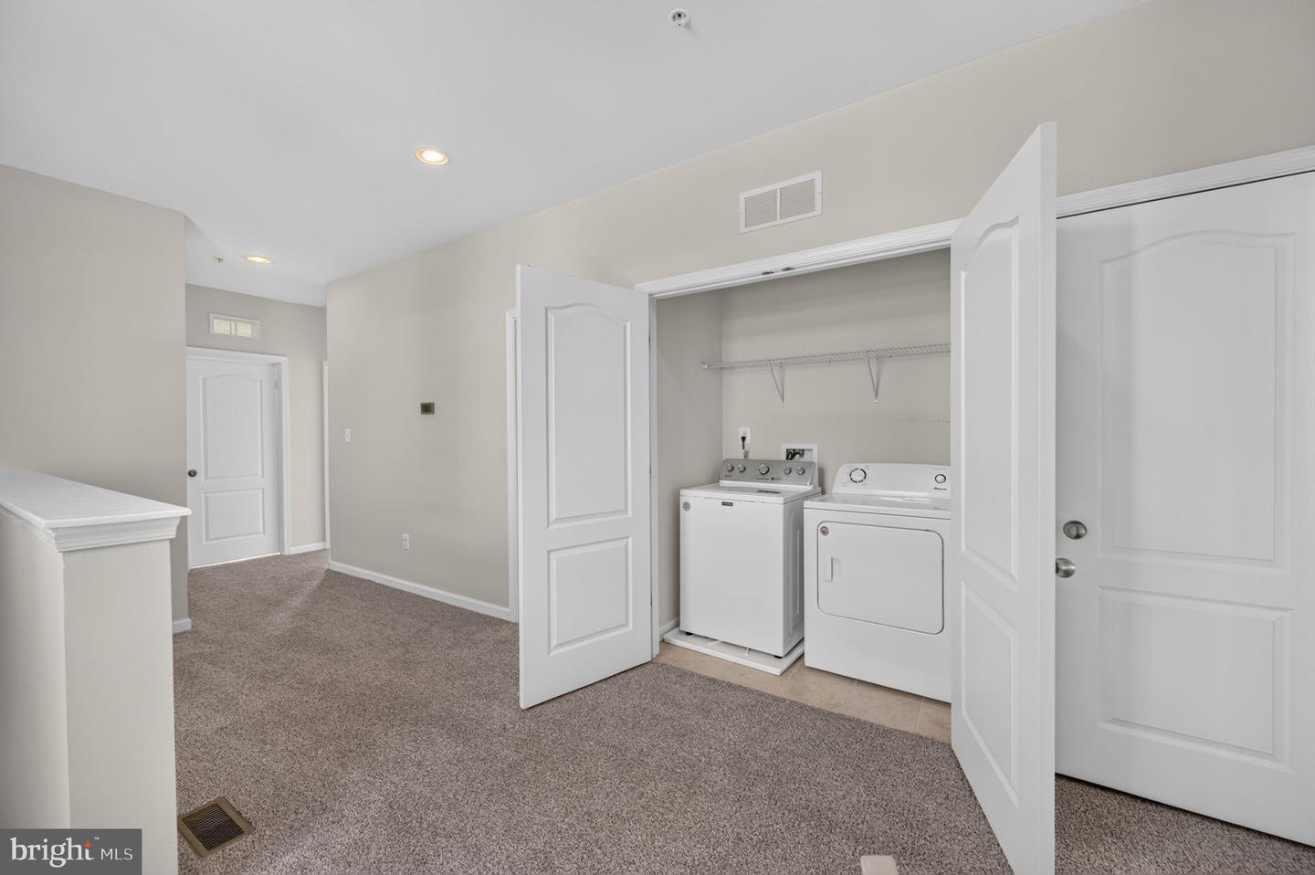 7432 Saint Margarets Blvd #b Property Photo 28
