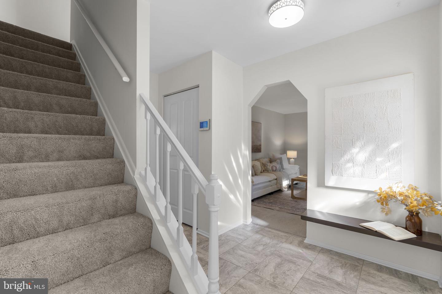 6252 Dawn Day Dr Property Photo 4