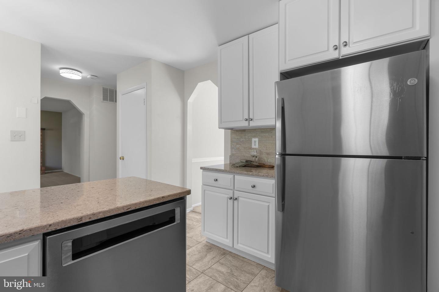 6252 Dawn Day Dr Property Photo 13