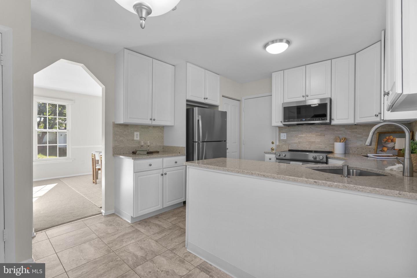 6252 Dawn Day Dr Property Photo 15