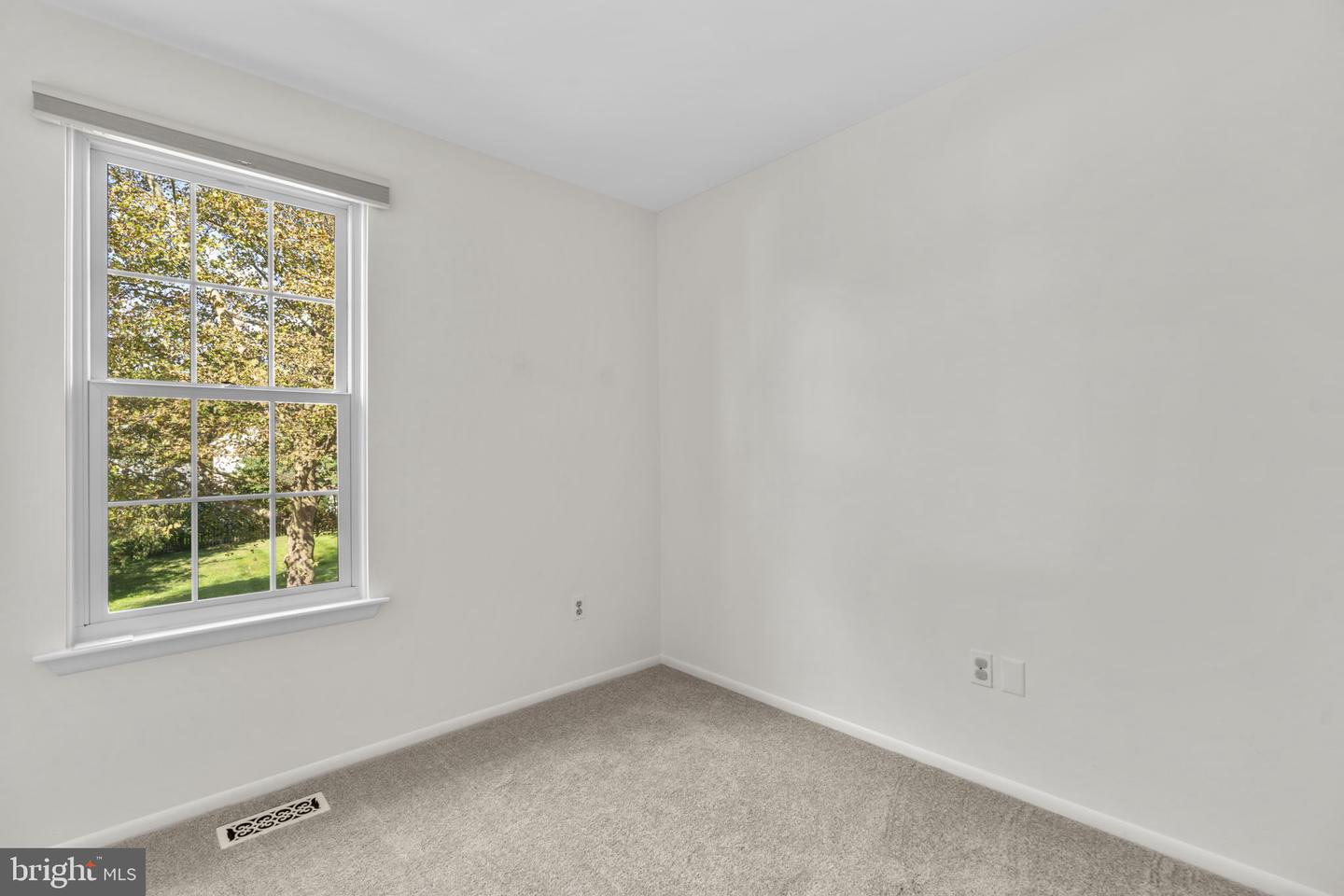 6252 Dawn Day Dr Property Photo 33