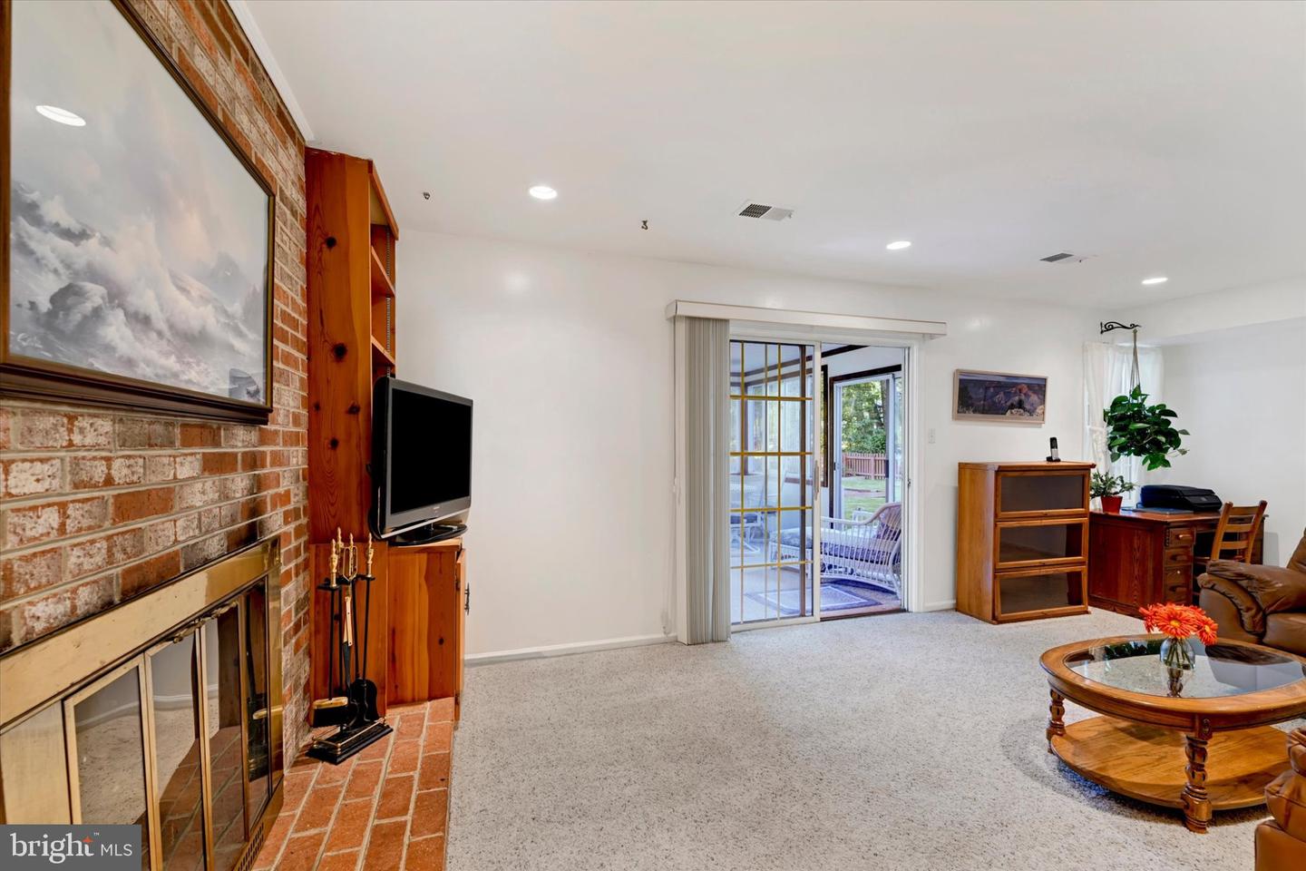 10367 Eclipse Way Property Photo 27