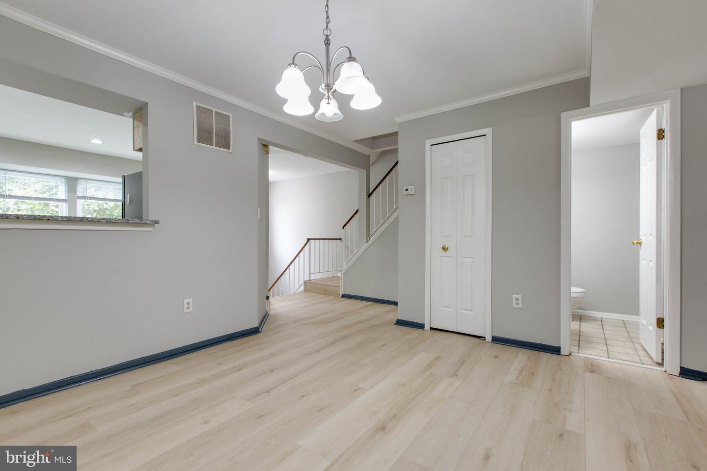 7717 Heatherside Ln Property Photo 13