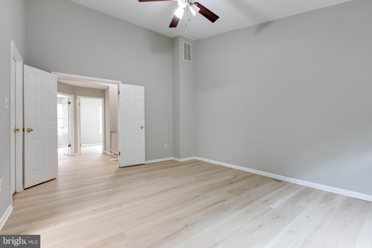 7717 Heatherside Ln Property Photo 25