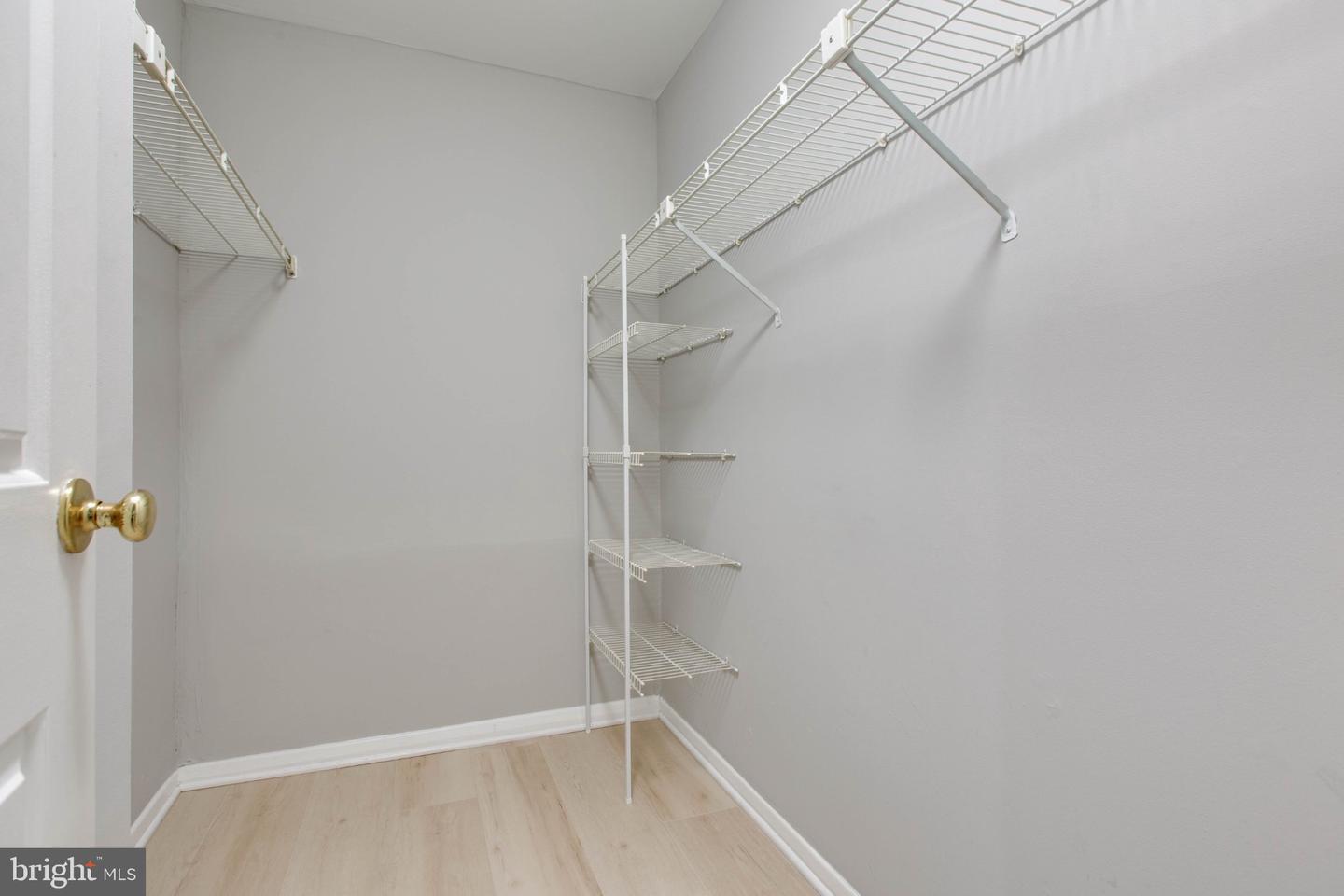 7717 Heatherside Ln Property Photo 27