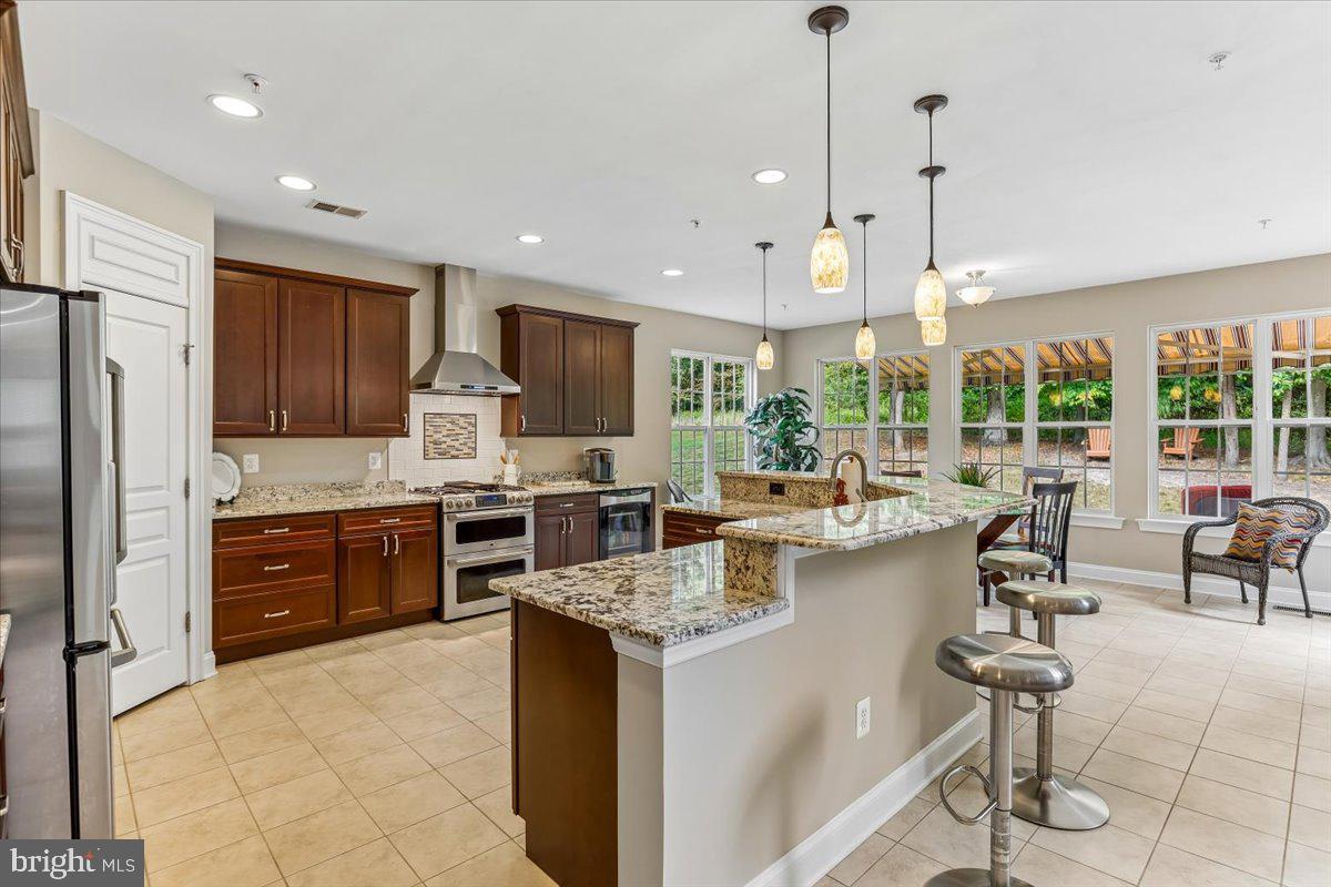 6411 Montgomery Rd Property Photo 3