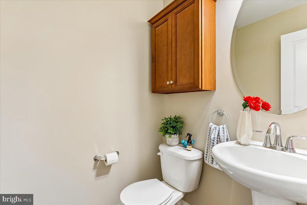 6411 Montgomery Rd Property Photo 15