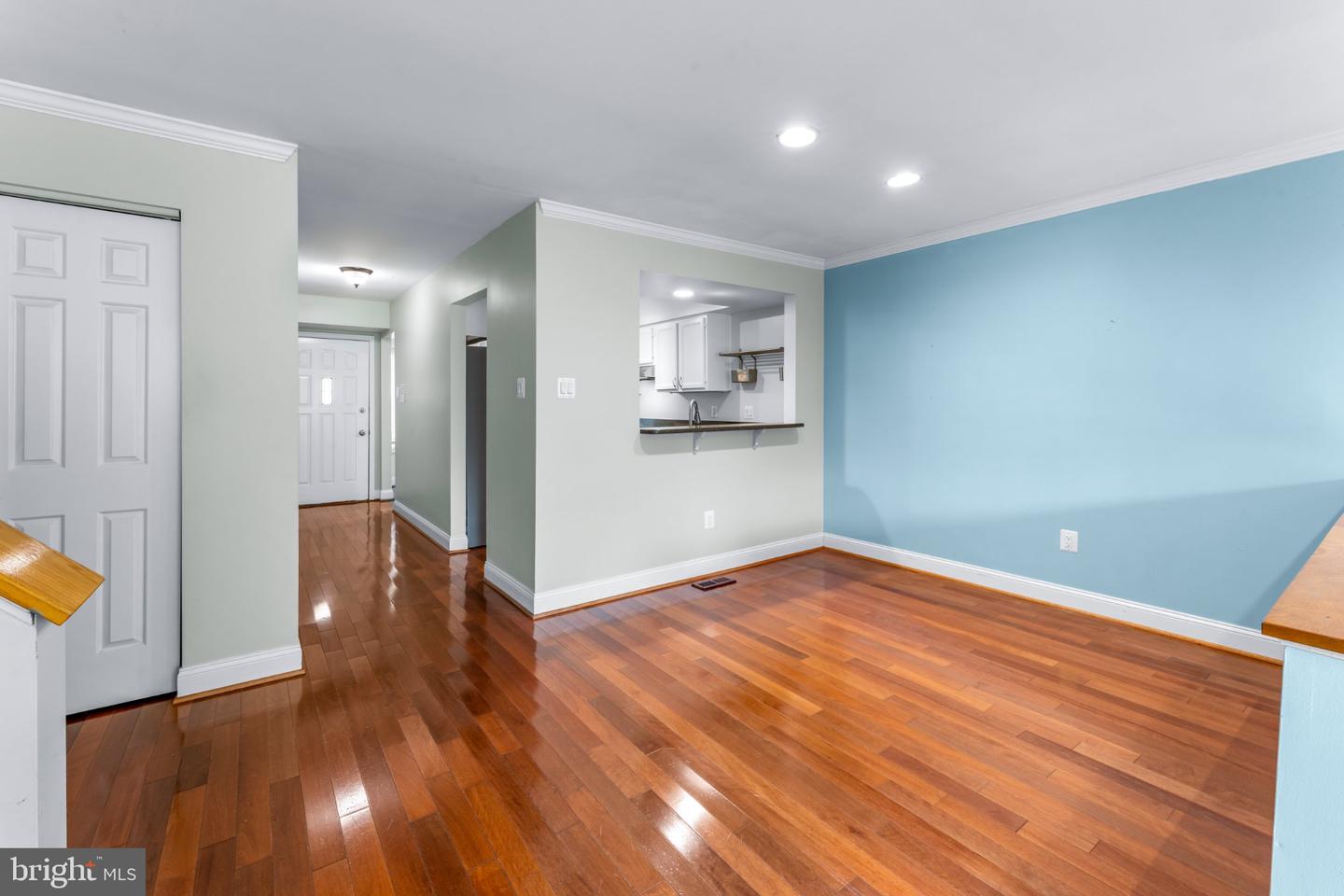 5095 Columbia Road #16 17 Property Photo 13