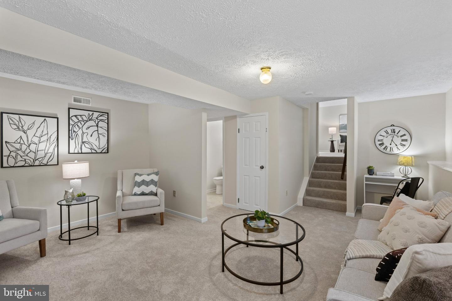 5586 Hunting Horn Drive Dr Property Photo 15