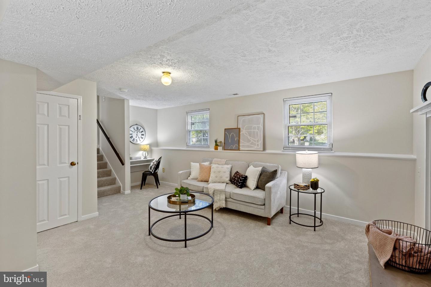 5586 Hunting Horn Drive Dr Property Photo 16