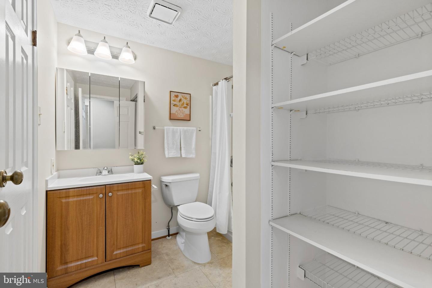 5586 Hunting Horn Drive Dr Property Photo 21