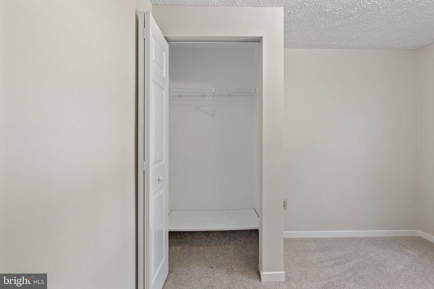 5586 Hunting Horn Drive Dr Property Photo 27