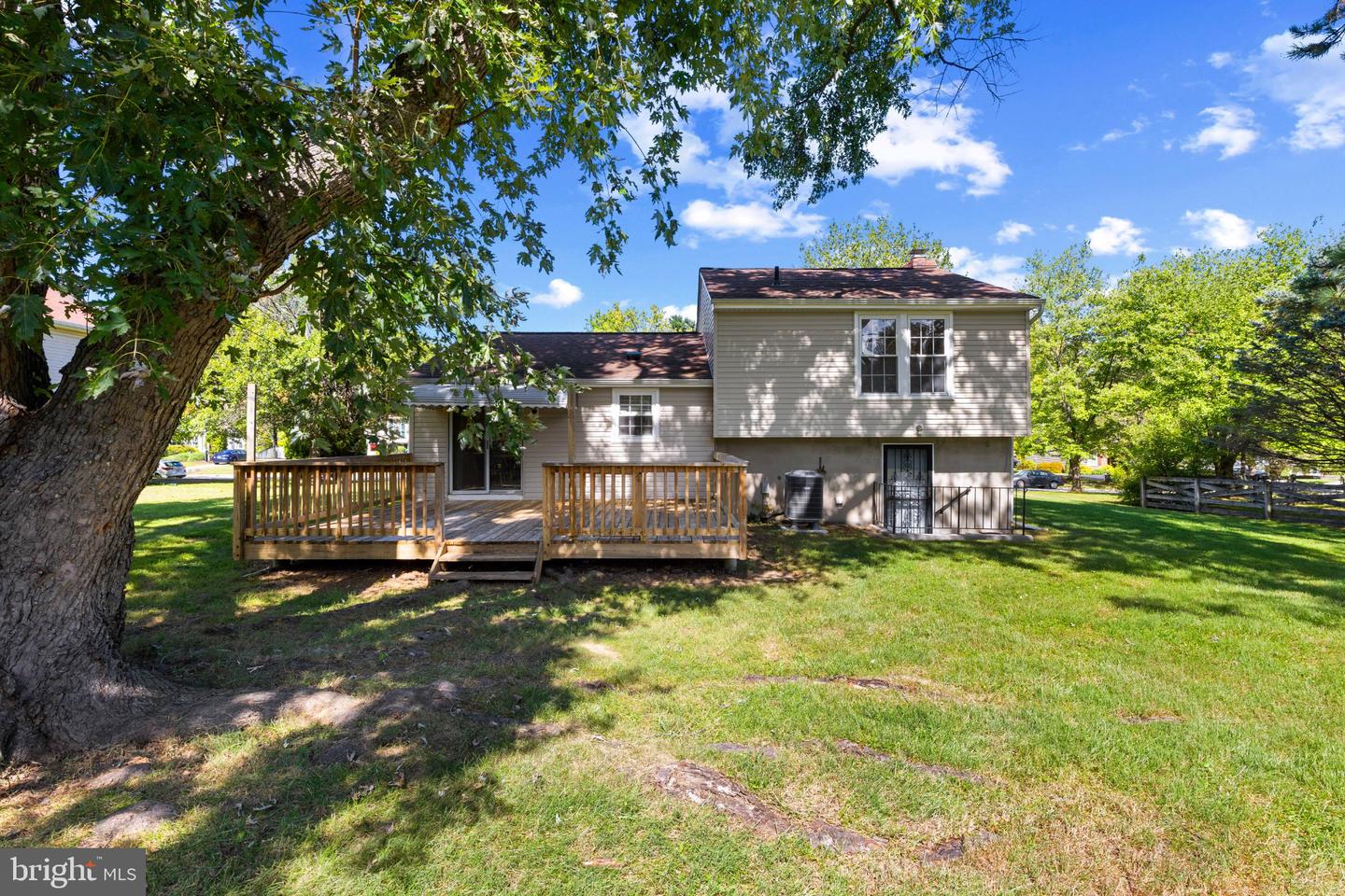 5586 Hunting Horn Drive Dr Property Photo 34