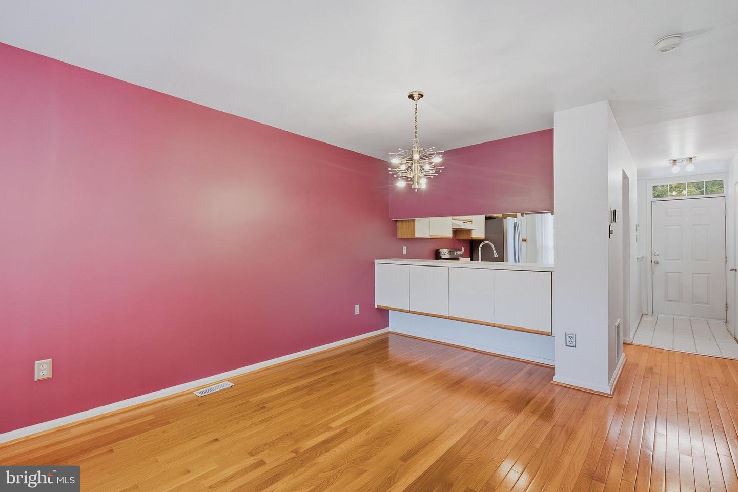 8832 Birchwood Way Property Photo 7