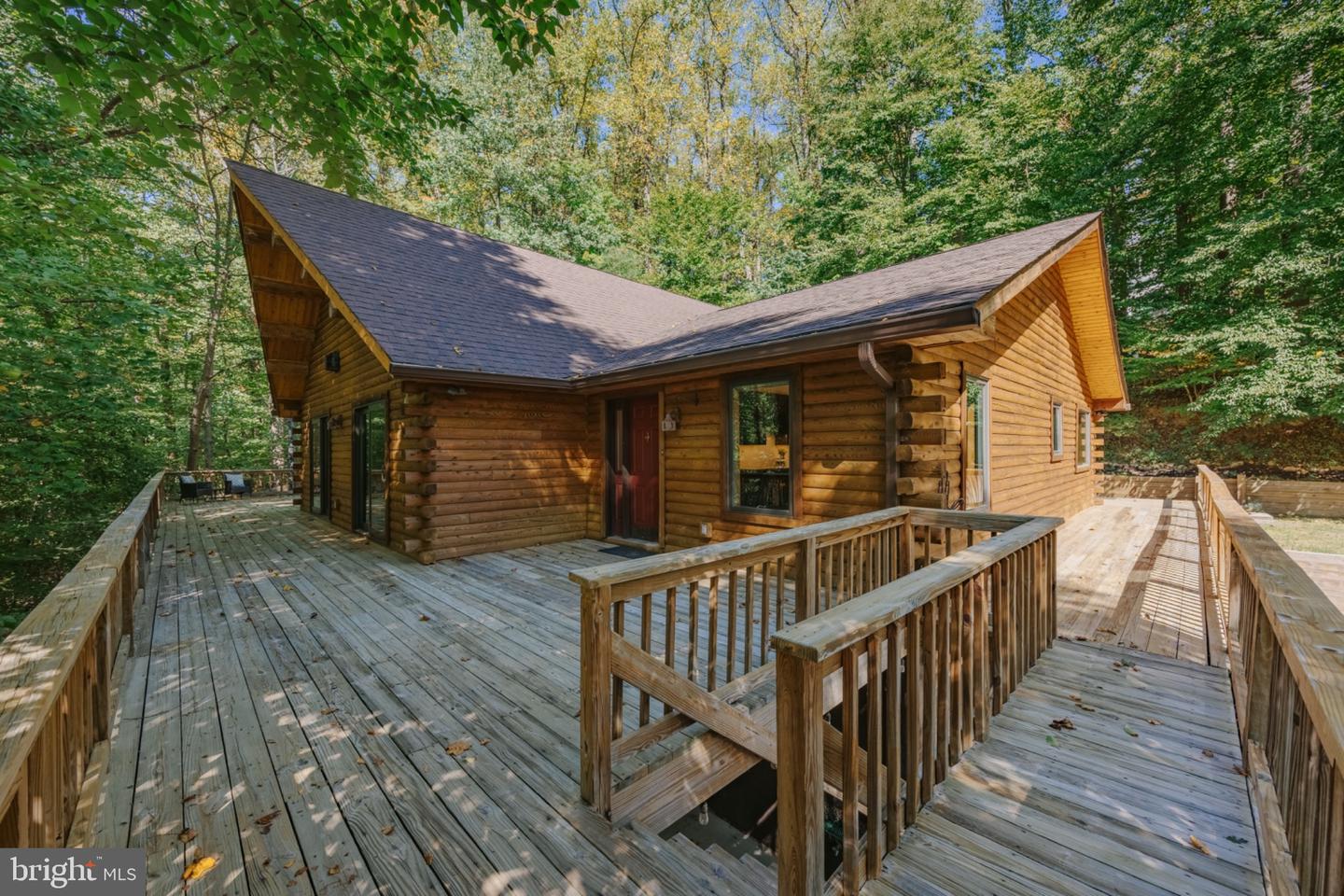 4667 Beechwood Rd Property Photo 2