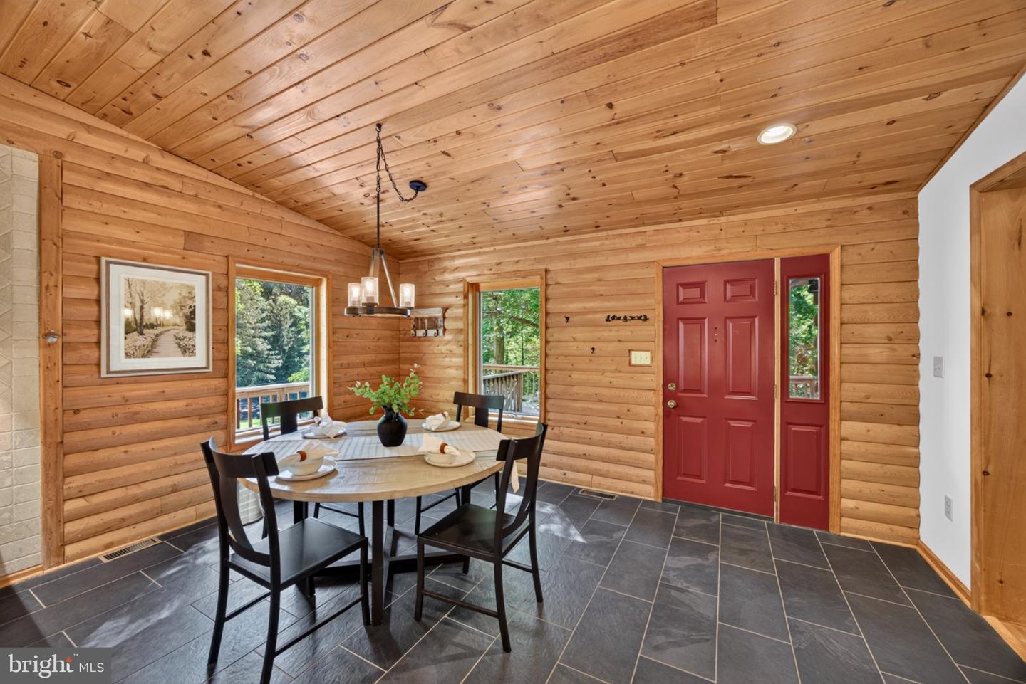 4667 Beechwood Rd Property Photo 10