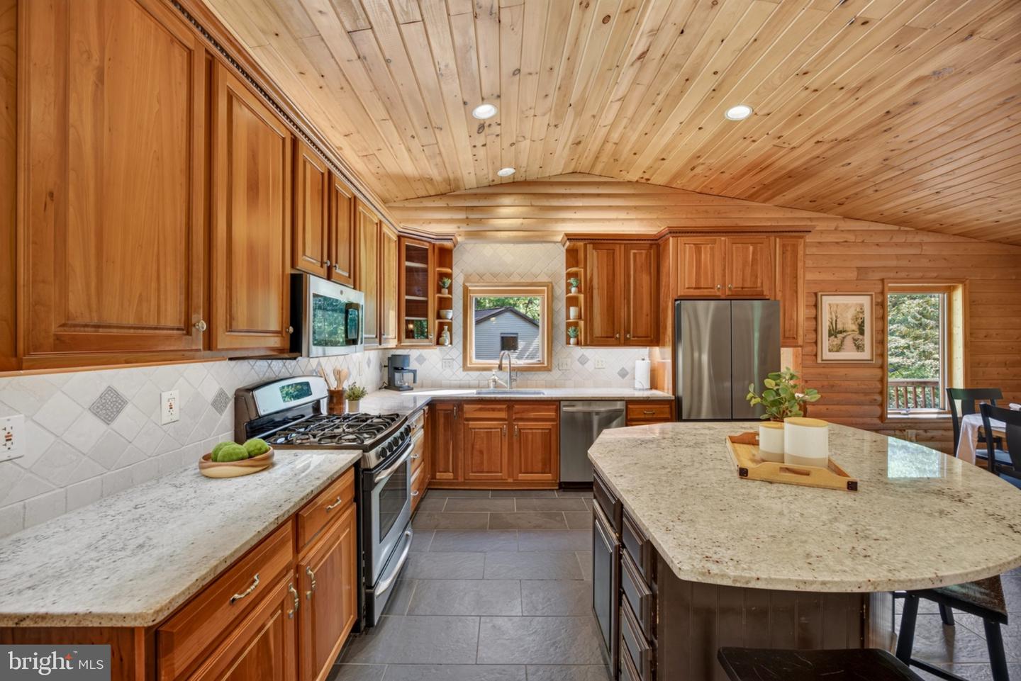 4667 Beechwood Rd Property Photo 15
