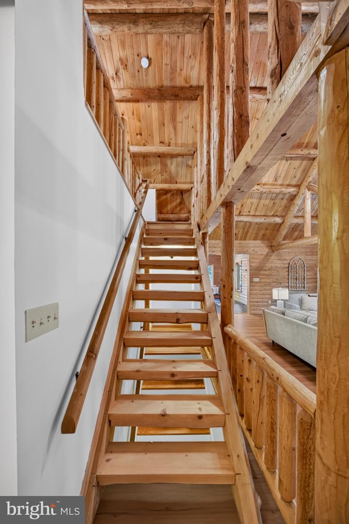 4667 Beechwood Rd Property Photo 38