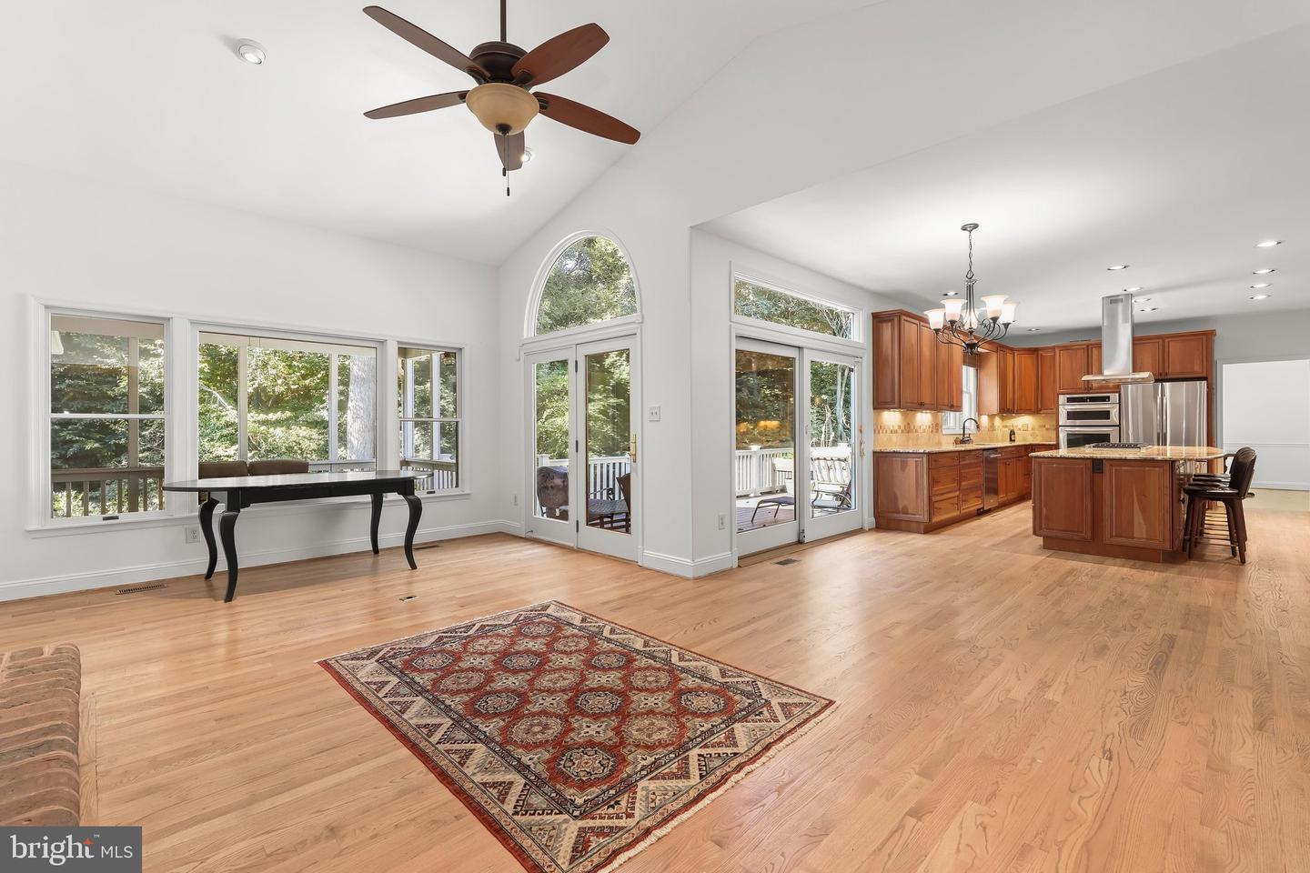 12074 Broad Meadow Ln Property Photo 23