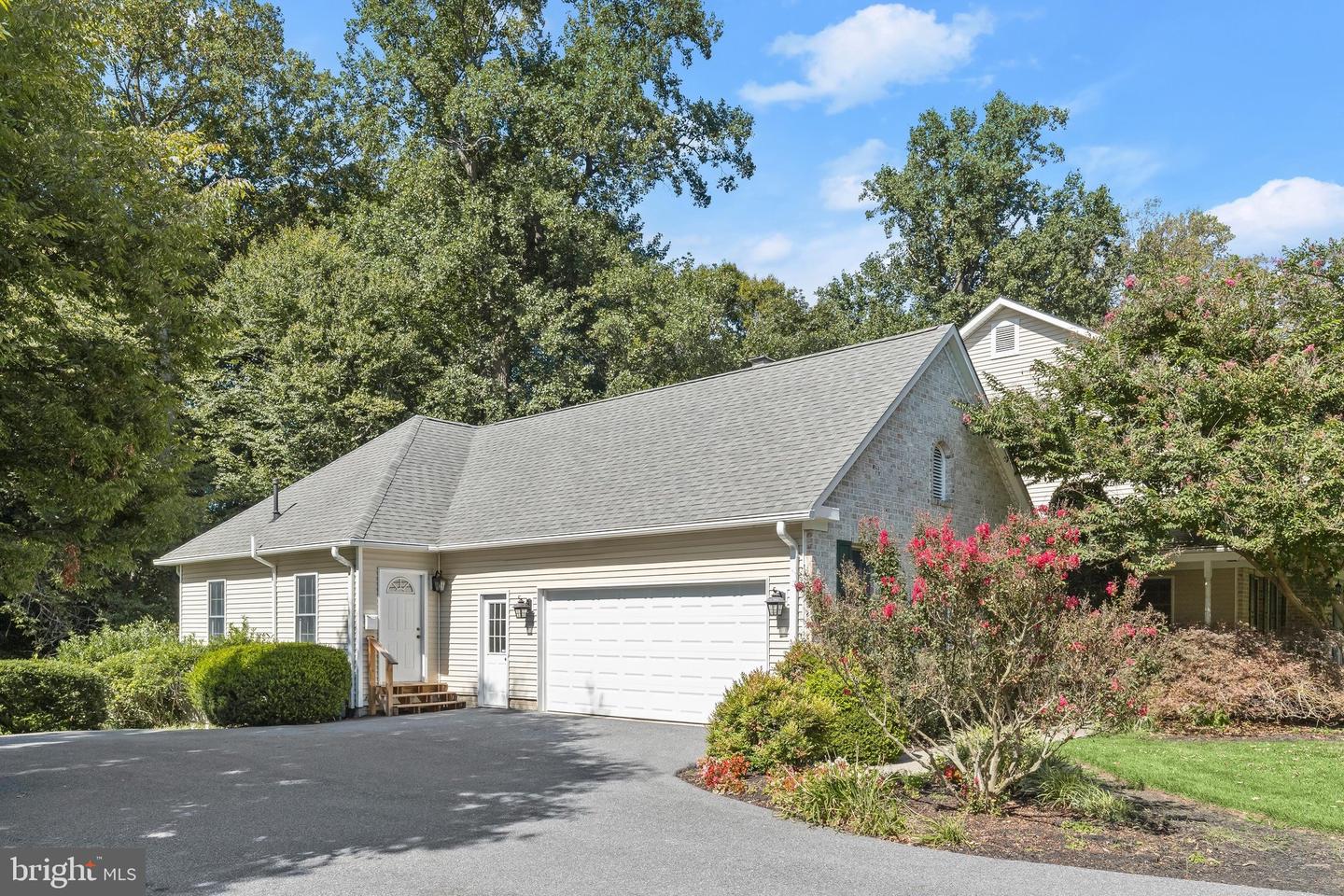 12074 Broad Meadow Ln Property Photo 50