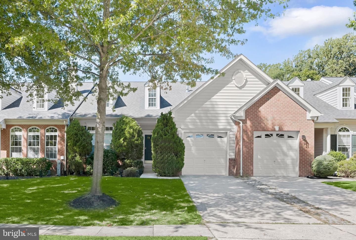 7434 JEANS WAY Property Photo 1