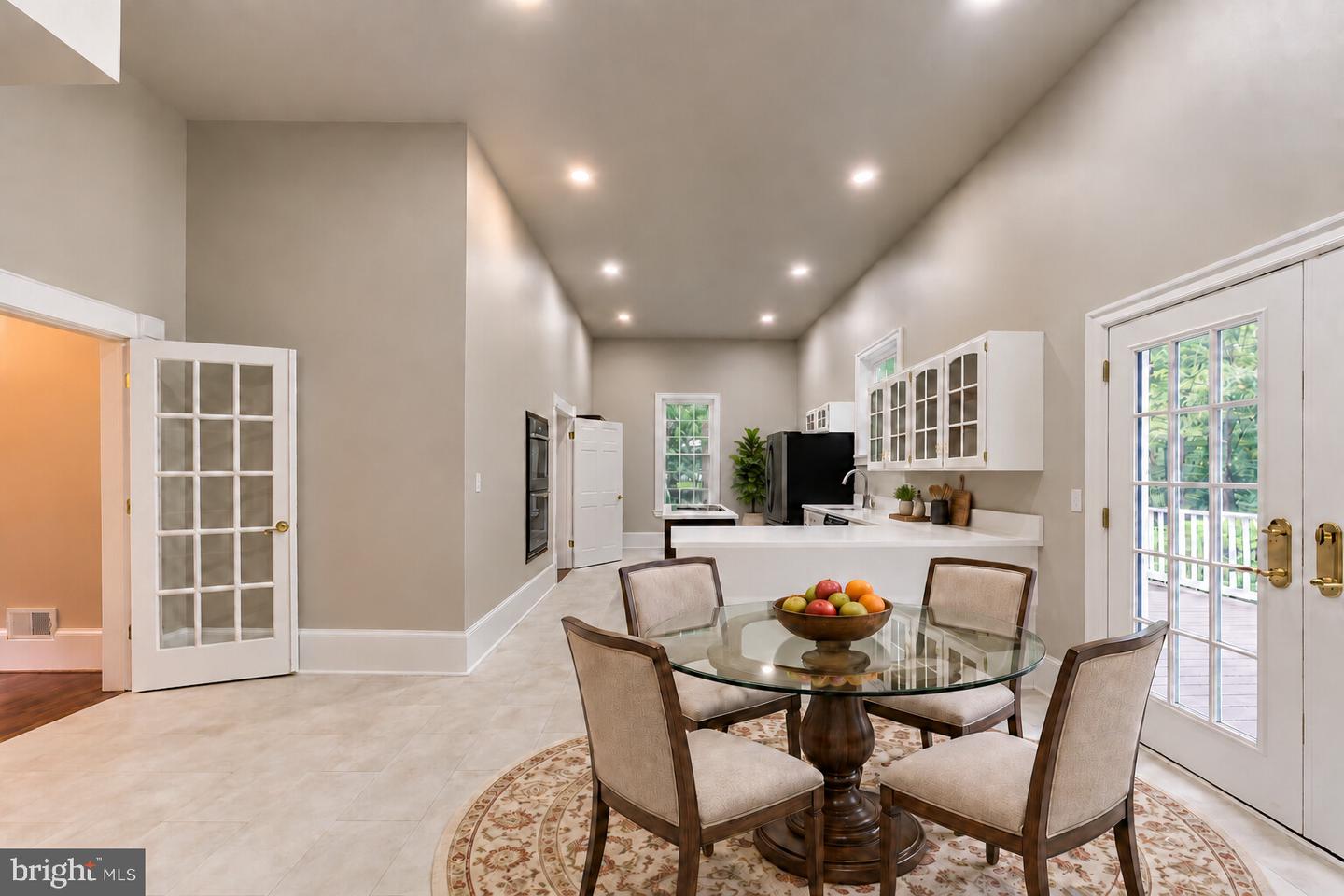 7302 Meadow Wood Way Property Photo 16