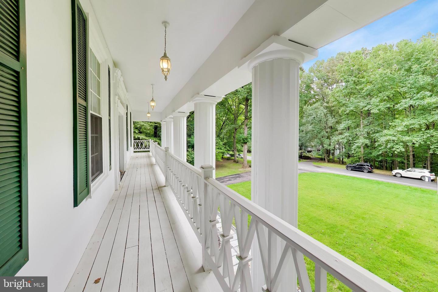 7302 Meadow Wood Way Property Photo 46