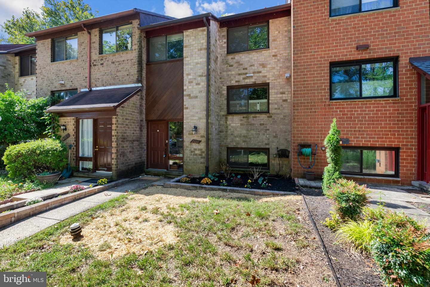 7110 Winter Rose Path Property Photo 3