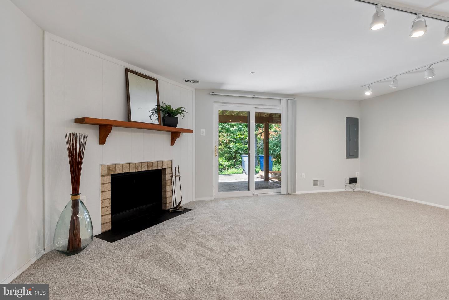 7110 Winter Rose Path Property Photo 25