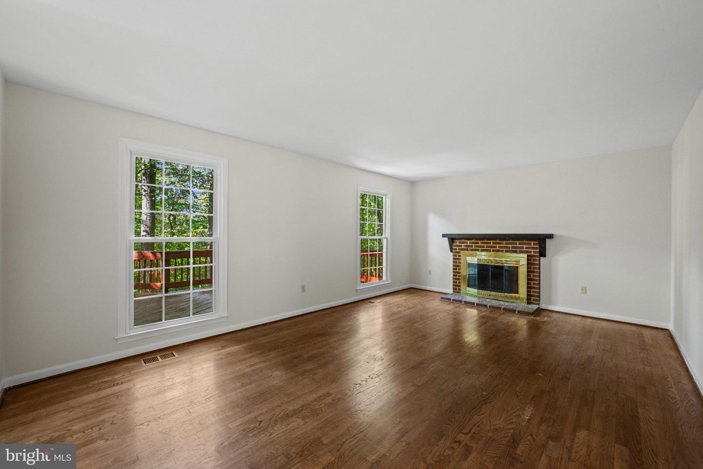 5526 High Tor Hl Property Photo 10
