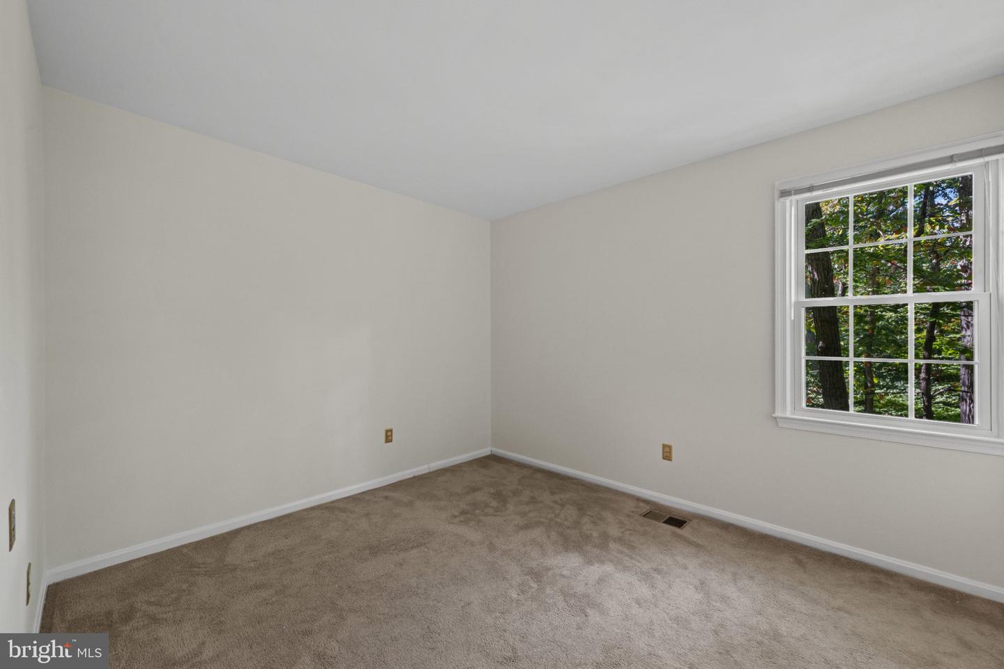 5526 High Tor Hl Property Photo 20