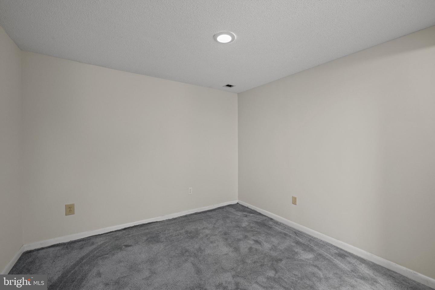 5526 High Tor Hl Property Photo 24