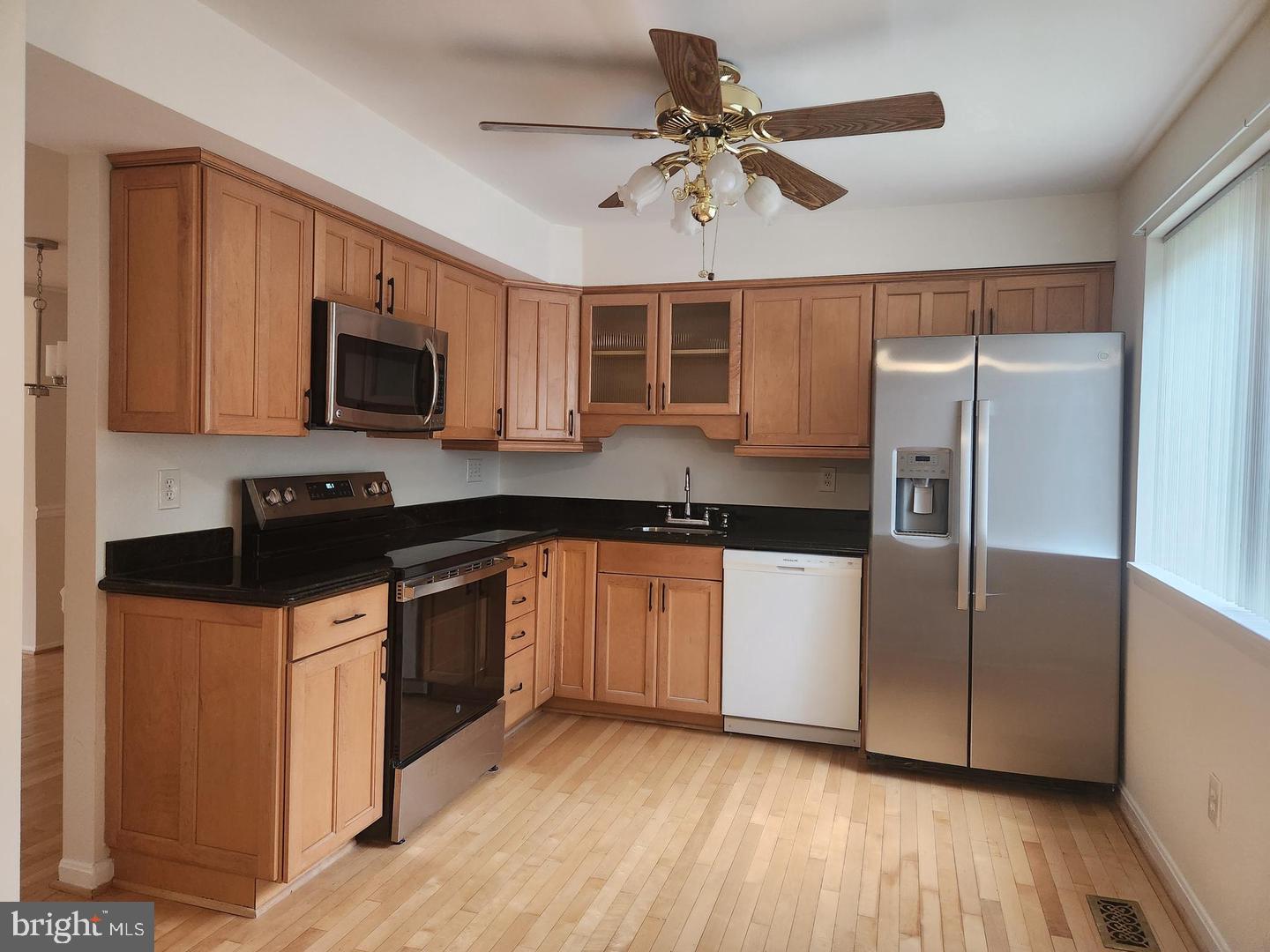 7104 Lasting Light Way Property Photo 3