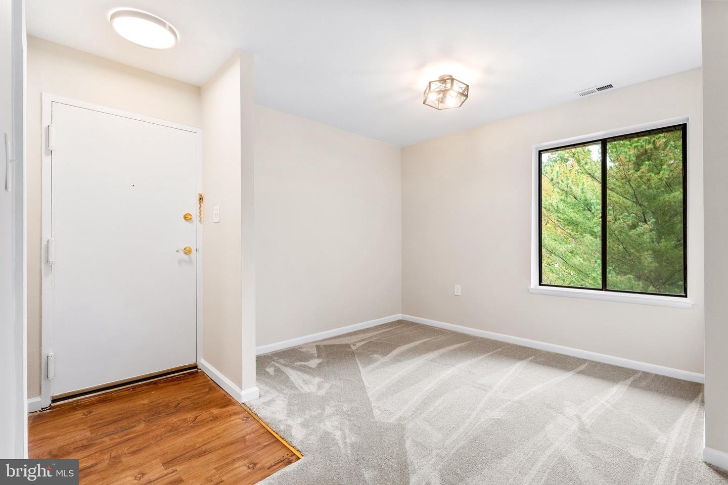 10528 Cross Fox Ln #f-1 Property Photo 10