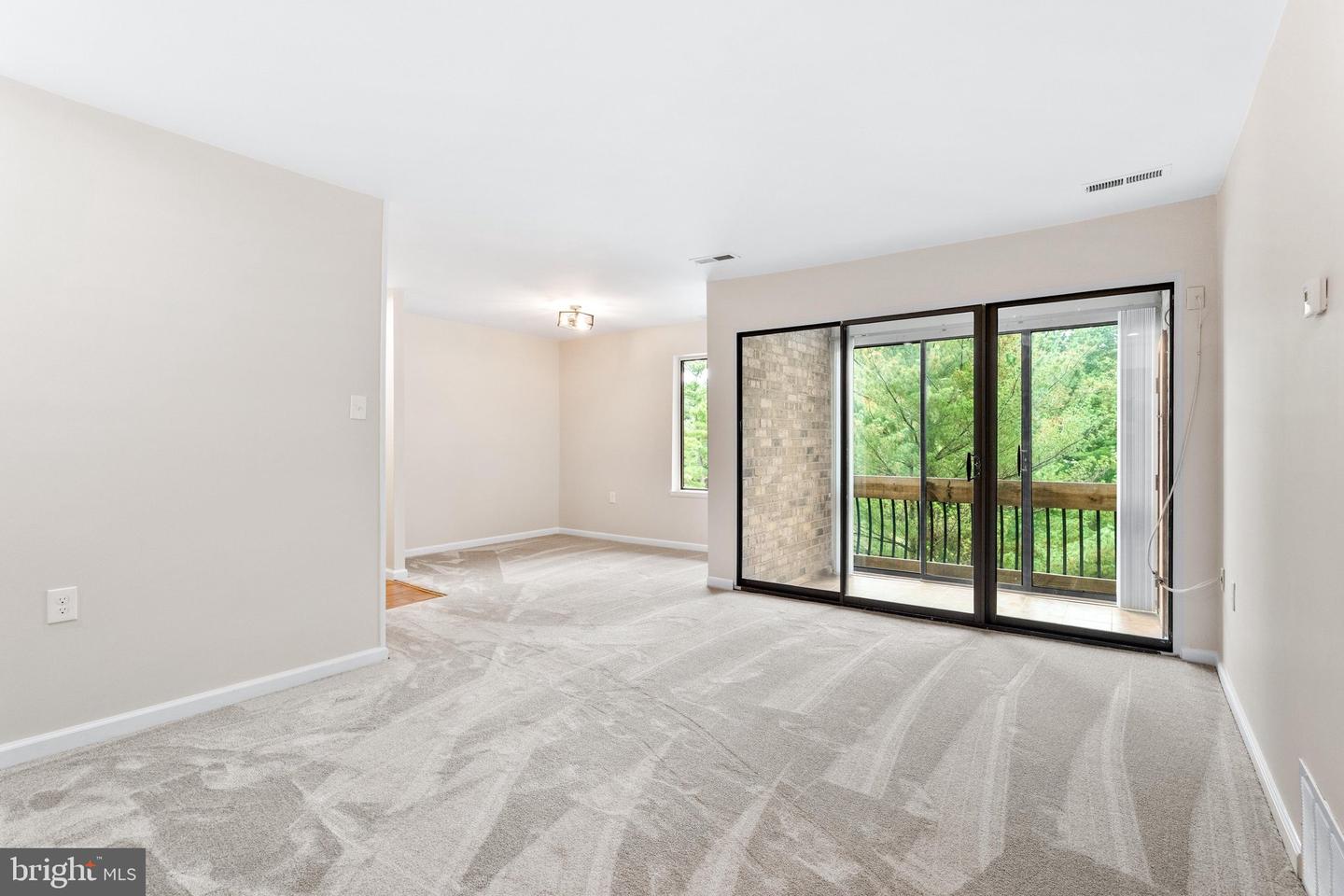 10528 Cross Fox Ln #f-1 Property Photo 13