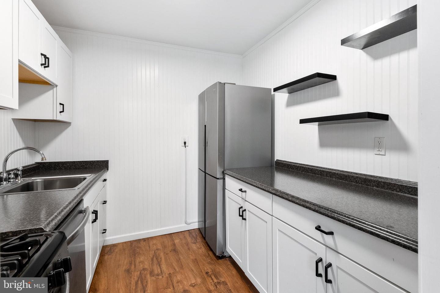 10528 Cross Fox Ln #f-1 Property Photo 16