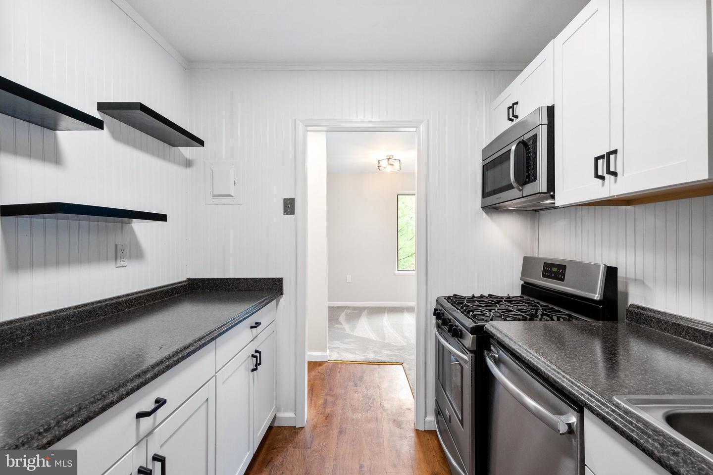 10528 Cross Fox Ln #f-1 Property Photo 18