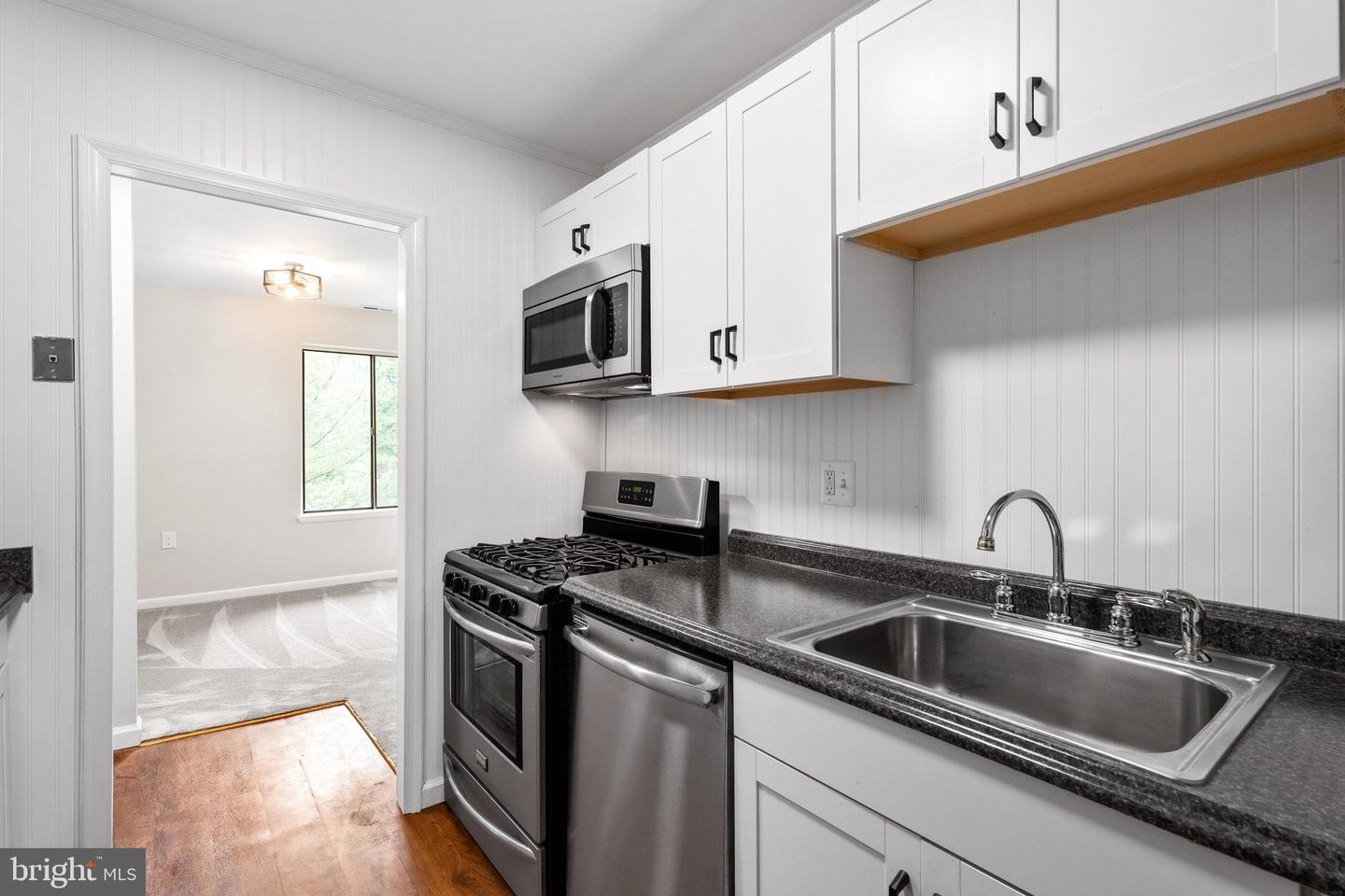 10528 Cross Fox Ln #f-1 Property Photo 22