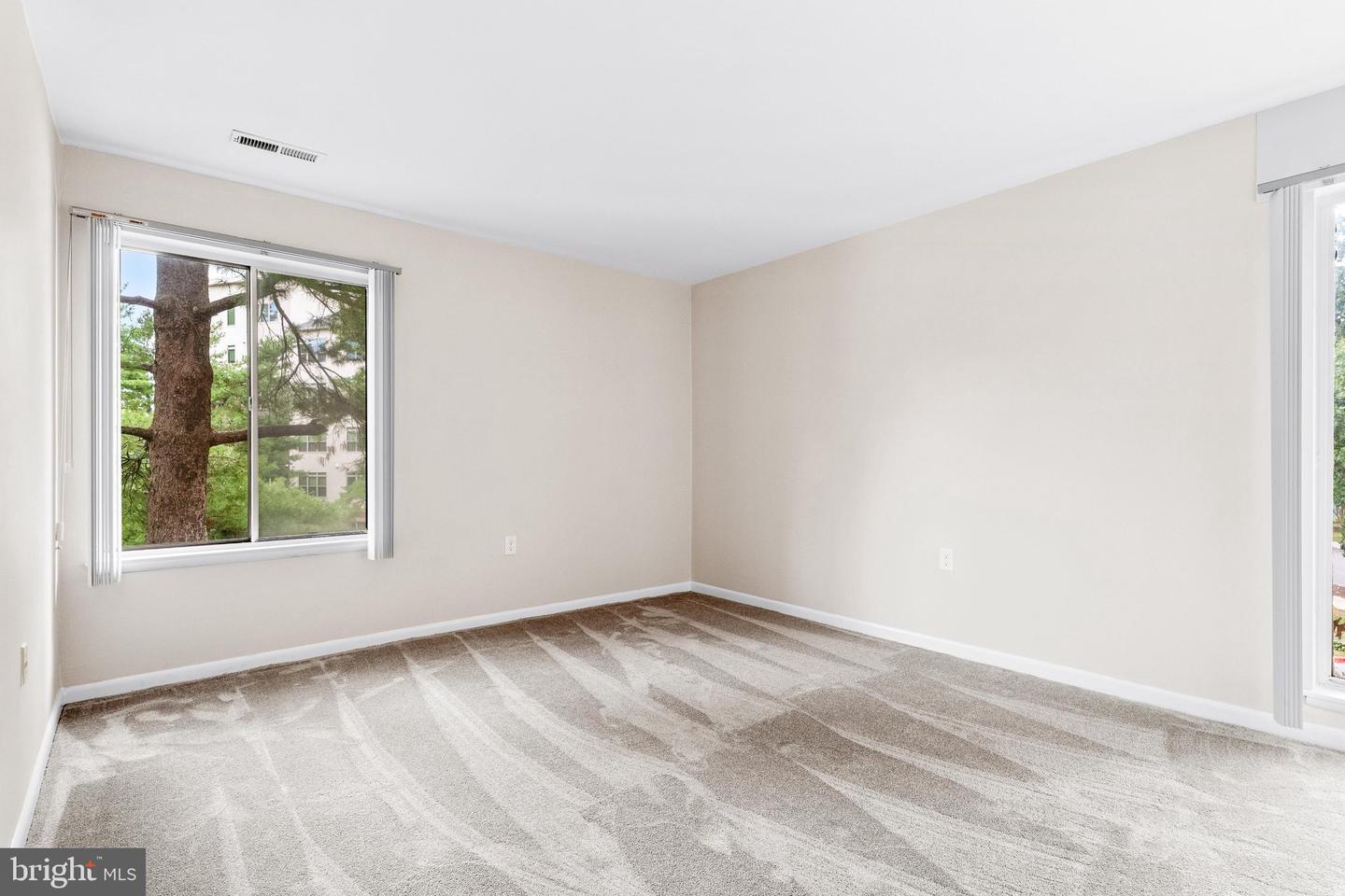 10528 Cross Fox Ln #f-1 Property Photo 23