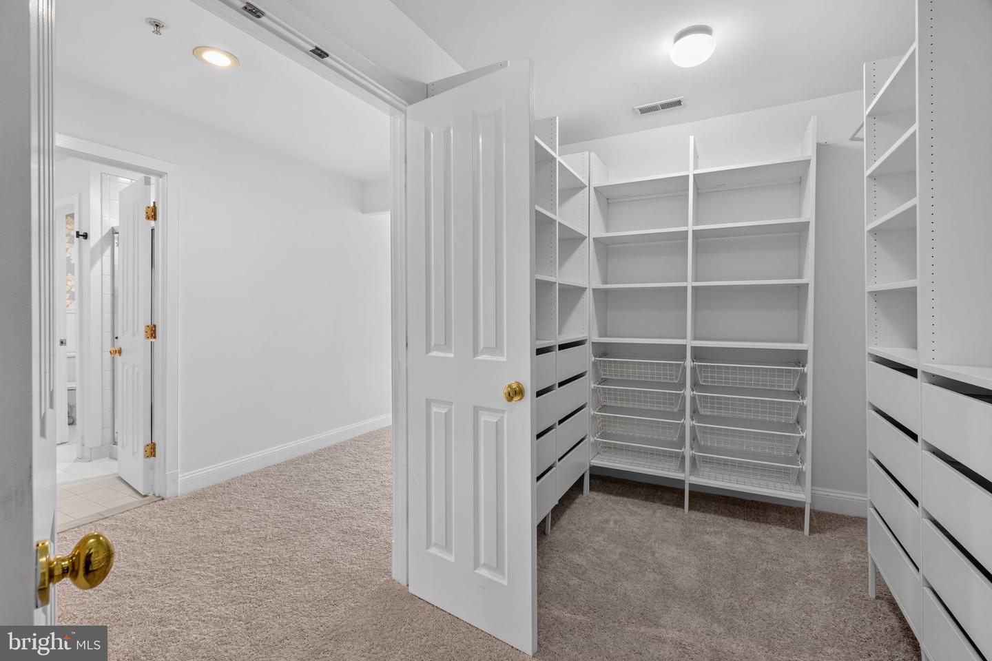 8702 Timber Oak Ln Property Photo 25