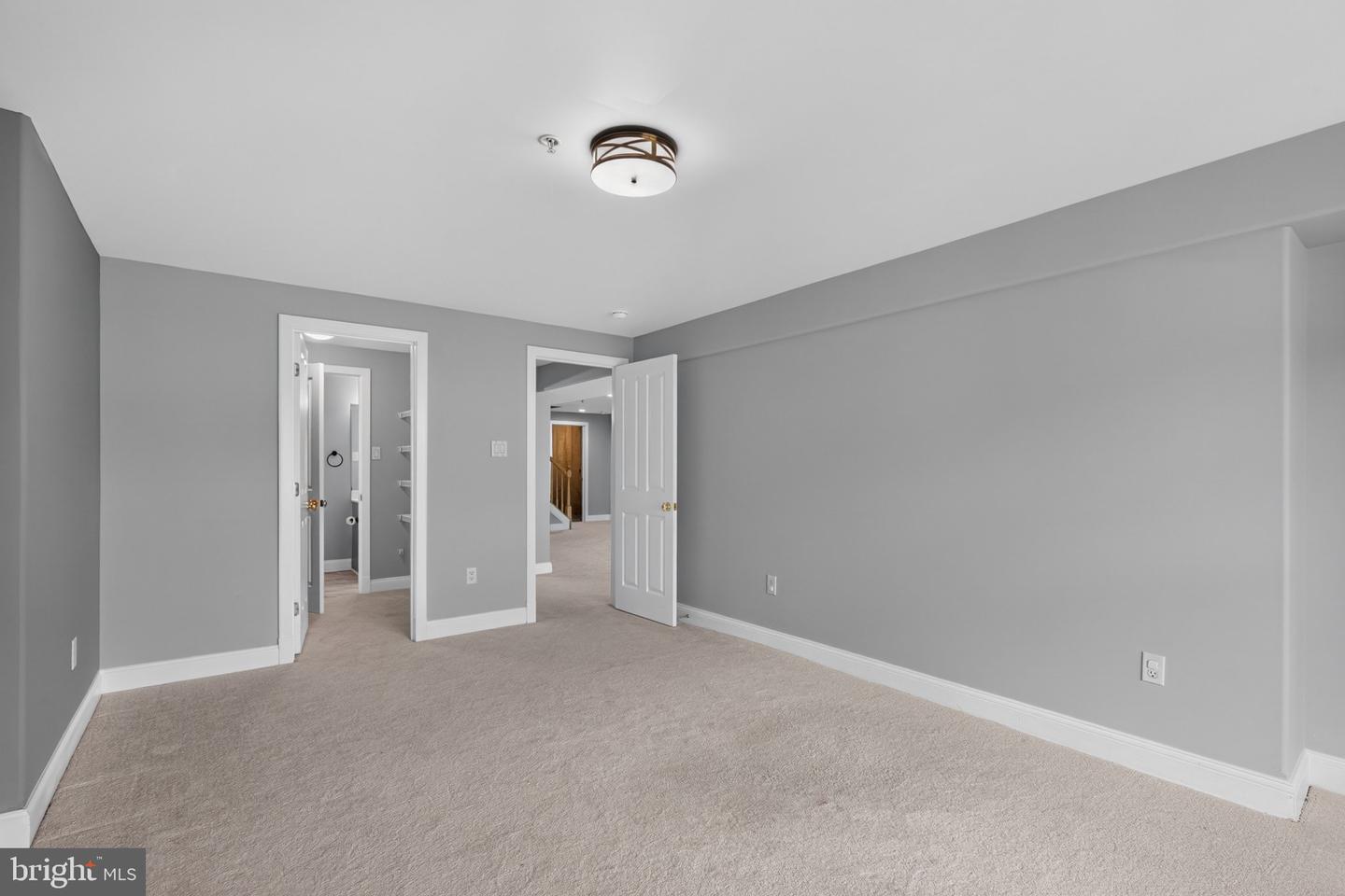 8702 Timber Oak Ln Property Photo 42