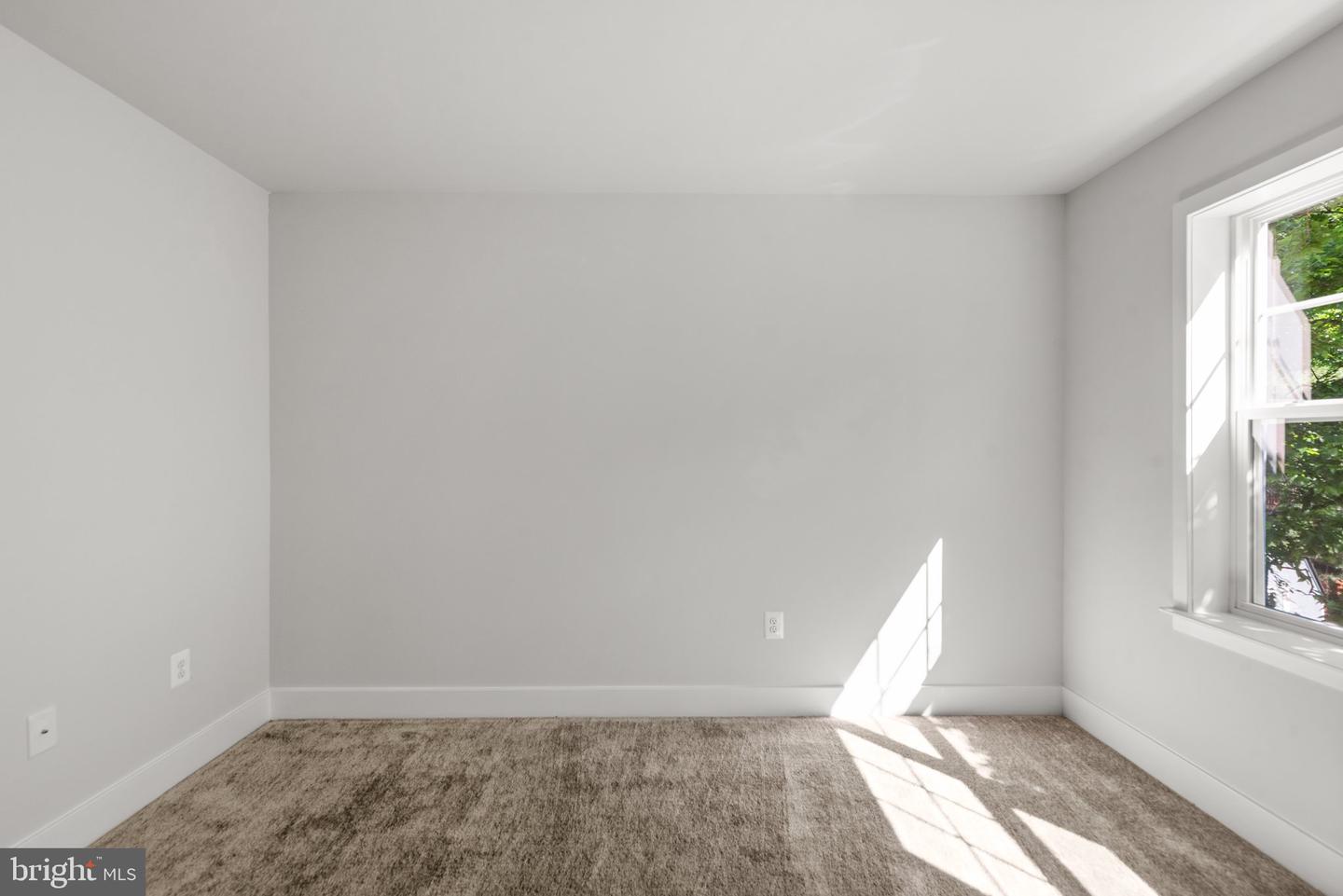 9344 Meredith Ave Property Photo 39